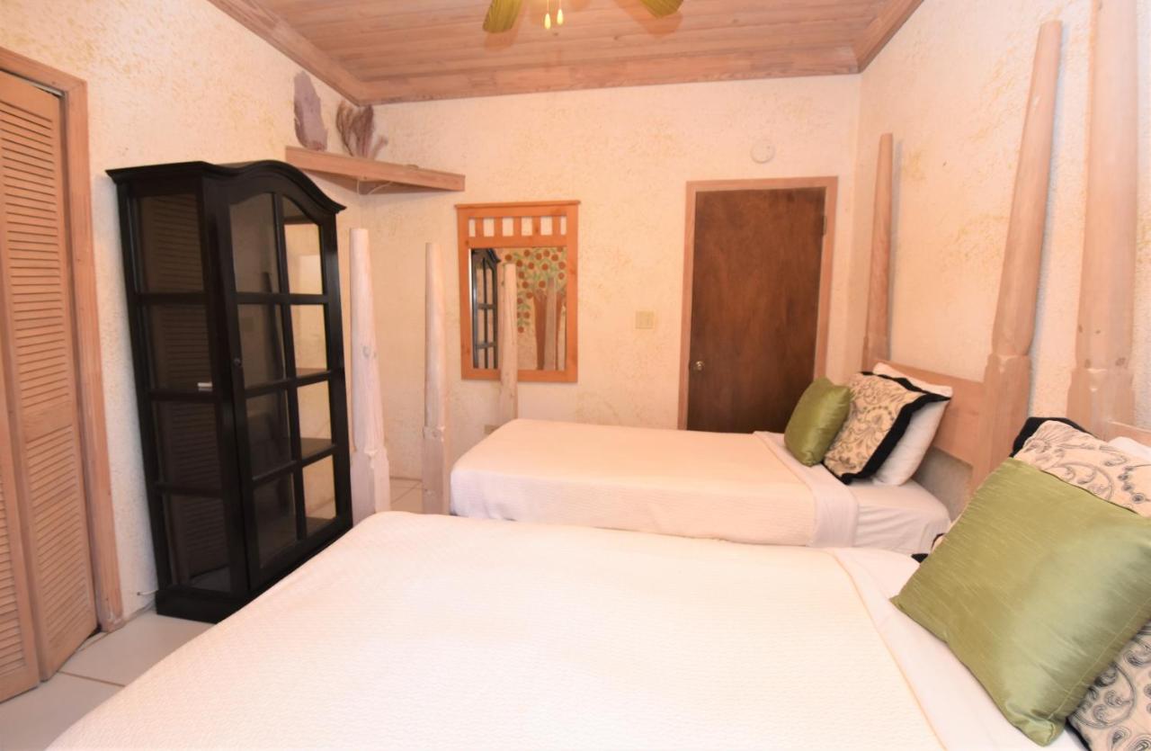 The Sugar Apple Lodging Dunmore Town Eksteriør bilde